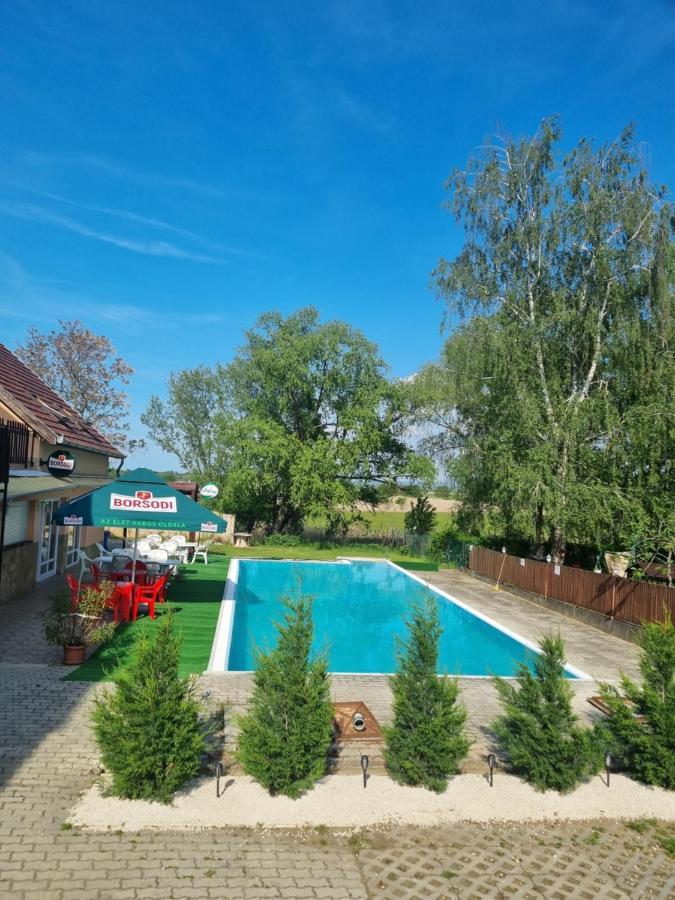 Beach Taban Vendeghaz Balatonlelle Exterior photo
